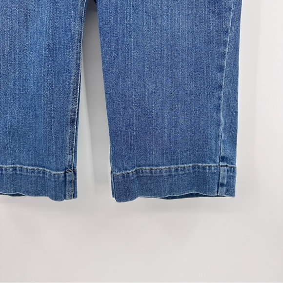 Nine West Jean Shorts Women 4 Blue Capri Mid Rise Denim Pockets Casual Bermuda - Picture 3 of 11